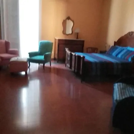 Napoli Central City شقة
